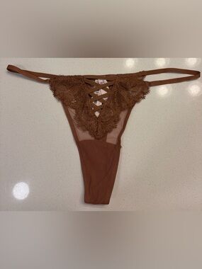 Victoria’s Secret Dream Angels Boho Floral Embroidery Thong